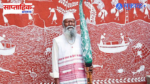 Traditional Warli art and tribal culture festival in Palghar Maharashtra