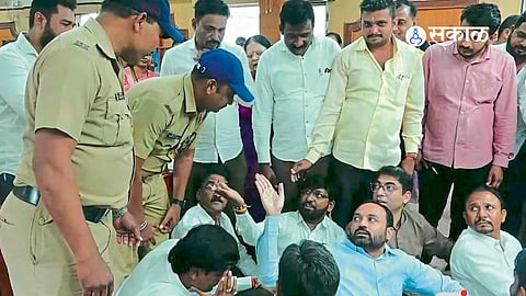 Akola News