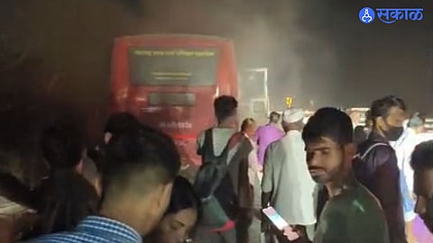 Narrow Escape for ST Passengers: Bus Catches Fire in Peth Ghat Near Manchar