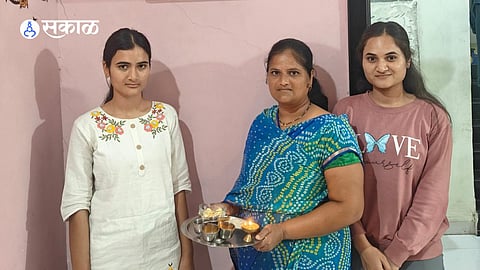 Triumph Over Adversity: Purva Kadam Scores 86% in 12th Despite Losing Her Father to Swine Flu