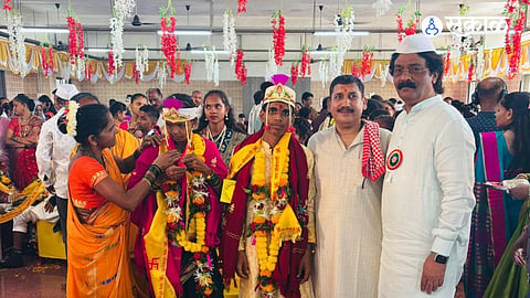 Jivdani Devi Sansthan Hosts Mass Wedding Ceremony for 21 Couples in Virar