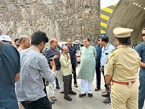 खंडाळा - खंबाटकी घाटातील दुसऱ्या बोगदा व उड्डाणपुलाचे काम लवकर करा - नितीन गडकरी