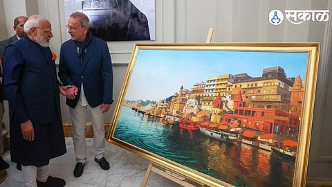 Italian Artist Brings Banaras Ghats to Life in Rome Art Showcase