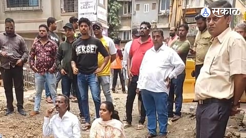 Infrastructure Nightmare: MNS Protest Over Abandoned Subhash Road Work