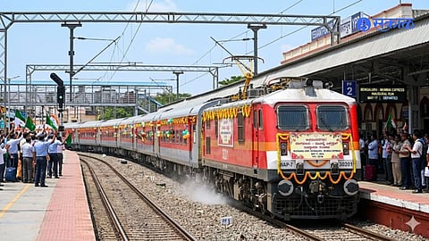 Mumbai Bengaluru Express Railway start pune sangli miraj satara stop