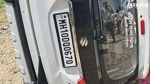 Heartbreaking Crash in Sangola: Tyre Failure Triggers Chain Accident, Two Dead