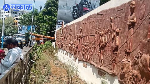 Neglected and Forgotten: Swami Vivekananda Mural Precinct Loses Its Glory