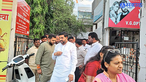 Council Election Strategy in Action: BJP Mobilizes Corporators, Ensures Early Voting