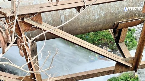 Kolhapur Shocked as Precious Drinking Water Goes to Waste During Acute Shortage