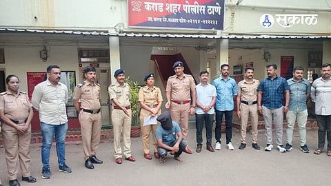 Husband and wife arrested for robbery and chain snatching in Karad