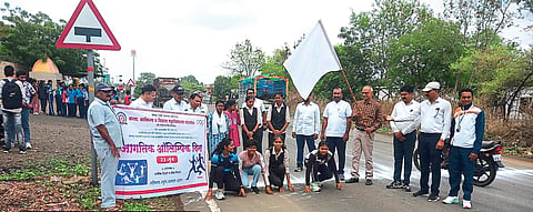 नांदगाव महाविद्यालयात
आॅलिम्पिक दिवस