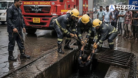 Youth dies by falling into drain