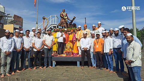 Hundreds of Devotees Join Grand Shivrajyabhishek Day Celebrations in Karad