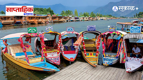 Kashmir Houseboats