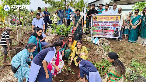 ANS (Andhashraddha Nirmulan Samiti) and women's organizations in Pen organize 'Vatsavitri te Vatdharitri' campaign for tree plantation