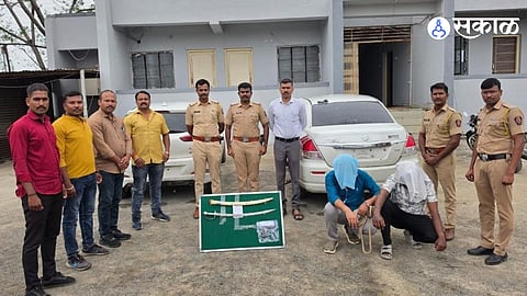 Gondi Police cracked the Swift Dzire car robbery case within six hours and arrested two accused from Chhatrapati Sambhajinagar.