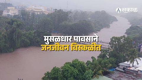 Heavy Rain Disrupts Mumbai–Pune Connectivity