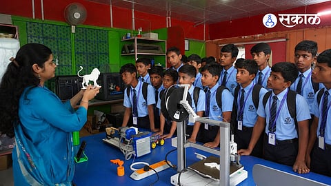 More than 12,000 students from 110 schools visited the two-day science exhibition organised by Vigyan Ashram at Pabal in memory of Dr. S. S. Kalbag.