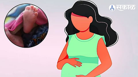 19-year-old girl gives birth premature Baby