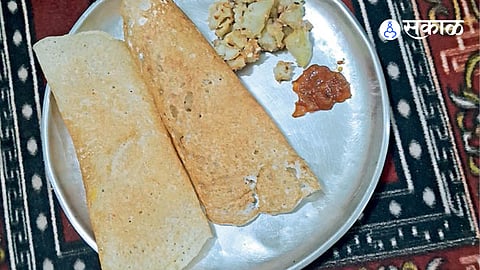 A light and delicious fasting dosa made with barnyard millet (varai) and sabudana—perfect for Shravan vrat meals.