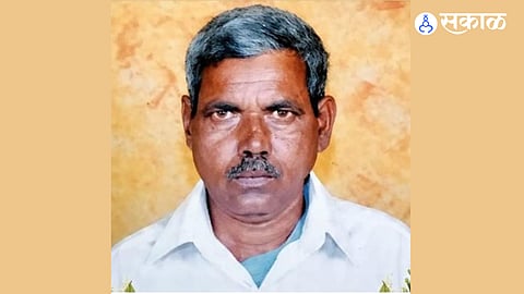 A 60-year-old fisherman died of a suspected electric shock while retrieving his fishing net from the floodwaters of the Godavari River at June Kaigaon in Gangapur taluka. Villagers have demanded an inquiry, alleging negligence in disconnecting power supply near the river.