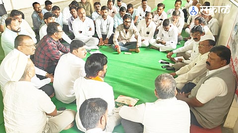 The Pune–Nashik Railway Action Committee has announced a road blockade protest at Manchar on August 9, demanding approval for the Pune–Manchar–Sangamner–Sinnar–Nashik railway route.