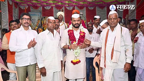Maharashtra Guardian Minister Jaykumar Gore announced that the historic Shri Vitthal-Rukmini Temple at Khandali will be considered for pilgrimage status, aiming to boost religious tourism and local development.