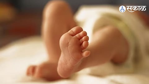 Three baby dies in womb