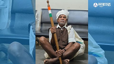 Jayram Valvi Aged 77 Fights For Aadhaar Activation After Two Years And Finally Gets Relief From Vasai Administration