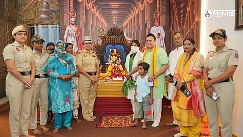 Sunil Deodhar: ‘बाप्पाच्या दरबारात सर्व समान’; देहविक्री करणाऱ्या महिलांना गणेश पूजनासाठी आमंत्रण