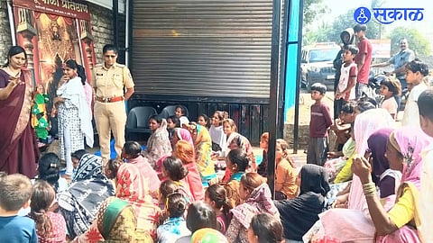 Mission Transformation activists guide residents in Bhawarapur on employment opportunities and alternative livelihood options.