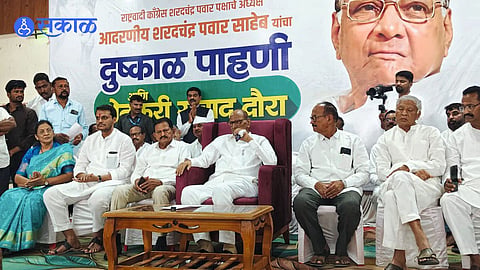 Sharad Pawar Assures Farmers of Efforts to Reduce Drought Impact During Visit to Baramati Dryland Region