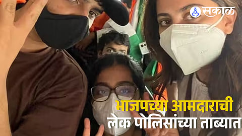 Massive protest in Delhi against Election Commission; Former BJP MLA's daughter in police custody