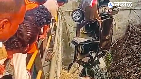 Madhi Temple Accident in Ahilyanagar Three Devotees Killed After Car Plunges into Canal Near Sonai Ghodegaon Road