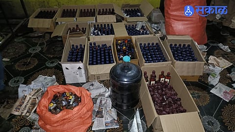 Vani Police Bust Suspected Fake Liquor Racket in Nashik Seize 699 Bottles Branded Officer Choice Blue and Royal Stag