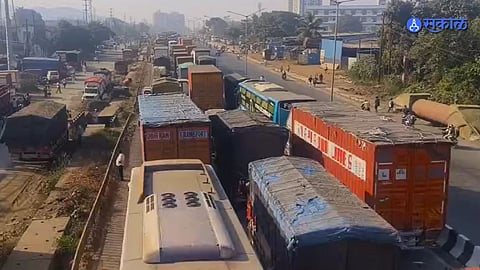 Mumbai Ahmedabad Highway traffic