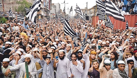 पाकिस्तानी जनतेचीच सरकारविरोधात बंडखोरी