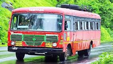 Corona shut down public transportation article story by mahesh gawade