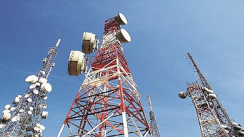 Thousands of mobile towers in Nagpur are illegal said NMC latest news