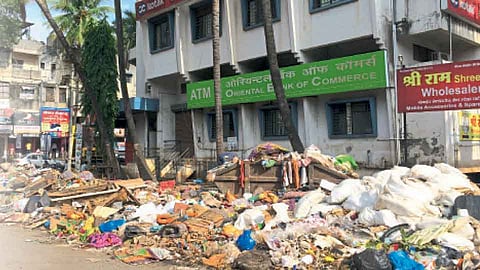 कृष्णेला दिलेला कचरा, पुराने केला परत; आता तरी व्हा जागे...