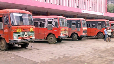 मुंबईबाहेरील ST कर्मचाऱ्यांना आता जेवणाऐवजी भोजन भत्ता; दैनंदिन 200 रुपये देण्याचा एसटीचा निर्णय