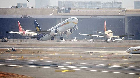 3mumbai_airport_5