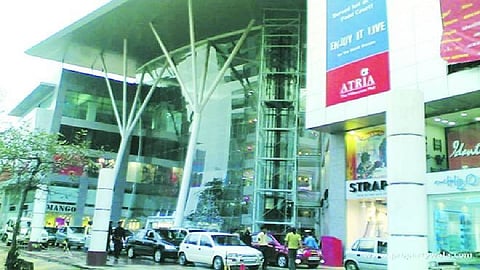 वरळीतल्या अट्रीया मॉलला नोटीस, अग्निप्रतिबंधक व्यवस्था सदोष