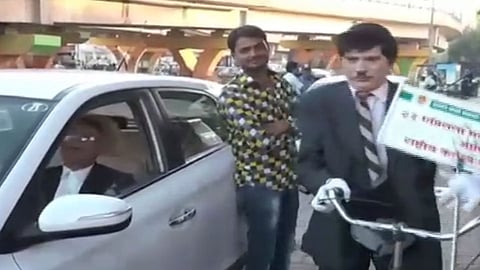 Loksabha 2019 : मतदानाच्या जनजागृतीसाठी ज्युनिअर चार्ली रस्त्यावर