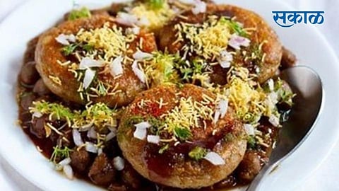Crispy Aloo Tikki Chaat Marathi Recipe