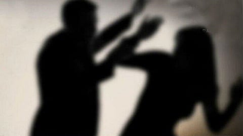 बापरे ! ...म्हणून प्रदीपने अंजनाच्या डोक्यात घातला गॅस सिलिंडर