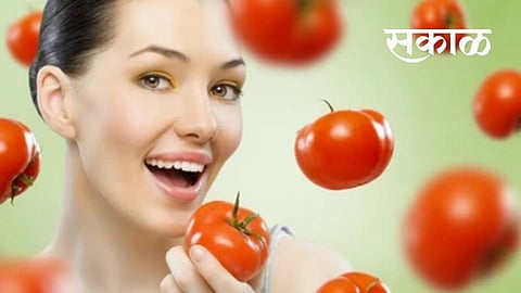 Eating a tomato every day will have health and facial benefits.jpg