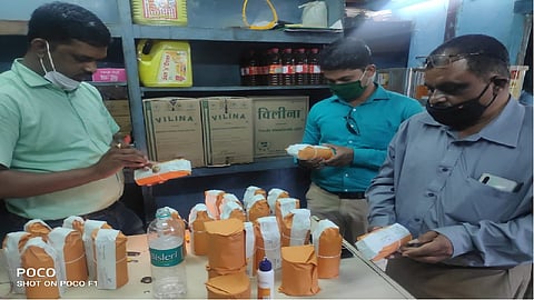 घाटकोपरमध्ये बनावट तेलाचा साठा जप्त, FADचा तेलाच्या दुकानावर छापा