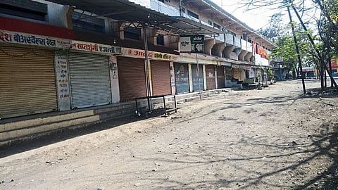 Good response to the janata curfew at Deola Nashik Marathi News