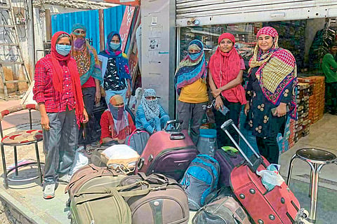 Nagpur police took eight young girl home